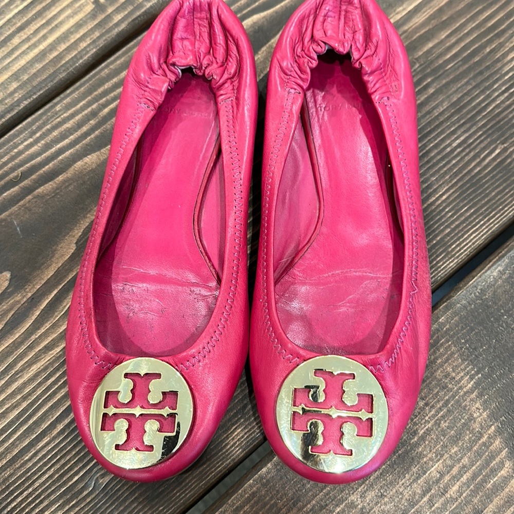 Tory Burch Fuchsia Reva Flats